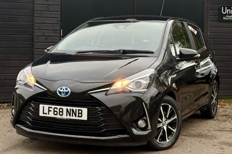 Toyota Yaris VVT-I ICON TECH 1