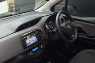 Toyota Yaris VVT-I ICON TECH 4