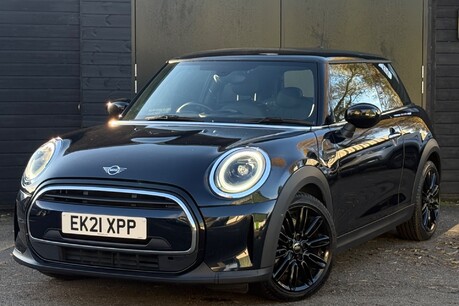 Mini Hatch COOPER EXCLUSIVE 1