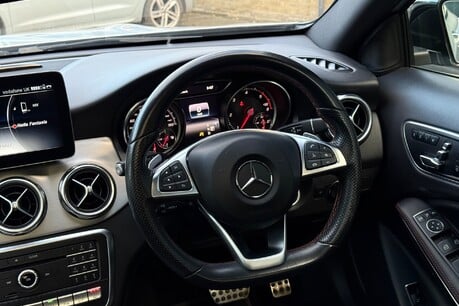 Mercedes-Benz GLA Class GLA 220 D 4MATIC AMG LINE PREMIUM PLUS 9