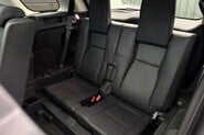 Land Rover Discovery Sport TD4 HSE BLACK 9