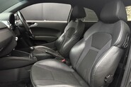 Audi A1 TDI BLACK EDITION 4