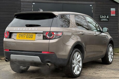 Land Rover Discovery Sport TD4 HSE LUXURY 13