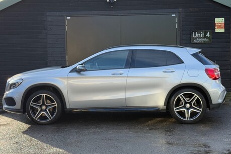 Mercedes-Benz GLA Class GLA 220 D 4MATIC AMG LINE PREMIUM 2