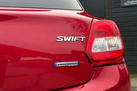 Suzuki Swift SZ-T DUALJET SHVS MHEV 34