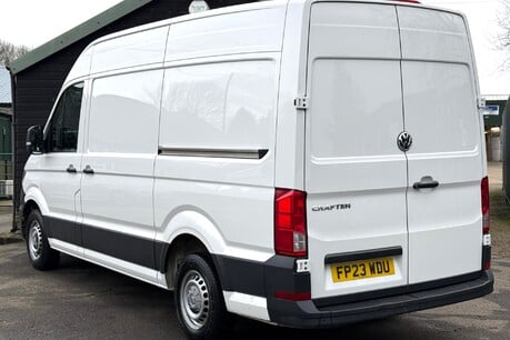 Volkswagen Crafter CR35 TDI M H/R P/V STARTLINE 3