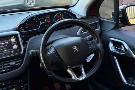 Peugeot 2008 BLUE HDI S/S ALLURE 18