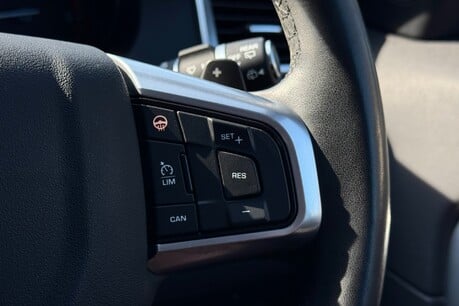 Land Rover Discovery Sport TD4 LANDMARK 17