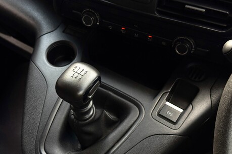 Peugeot Partner BLUEHDI PROFESSIONAL PREMIUM L1 17