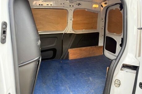 Peugeot Partner BLUEHDI PROFESSIONAL PREMIUM L1 28