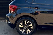 Volkswagen Polo MATCH TSI DSG 11