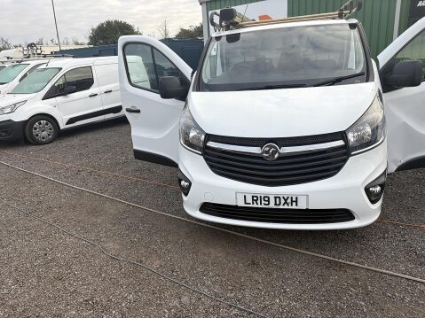 Vauxhall Vivaro 1.6 CDTi 2700 Sportive Panel Van 5dr Diesel Manual L1 H1 Euro 6 (120 ps) 9