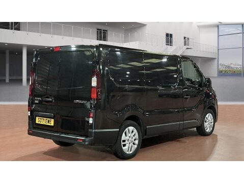 Renault Trafic 2.0 dCi ENERGY 28 Sport Panel Van 5dr Diesel Manual SWB Standard Roof Euro 4