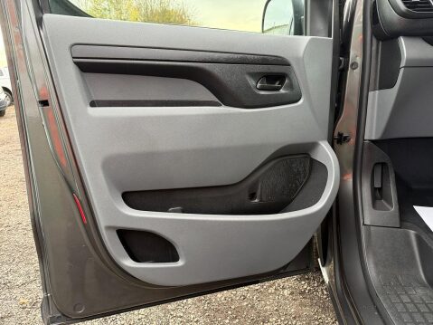 Vauxhall Vivaro 2.0 Turbo D 3100 Sportive Panel Van 5dr Diesel Manual L2 H1 Euro 6 (s/s) (1 38