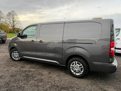 Vauxhall Vivaro 2.0 Turbo D 3100 Sportive Panel Van 5dr Diesel Manual L2 H1 Euro 6 (s/s) (1 11