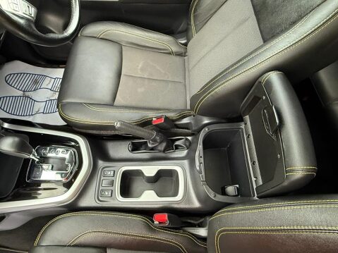 Nissan Navara 2.3 dCi N-Guard Pickup Double Cab 4dr Diesel Auto 4WD Euro 6 (190 ps) 75