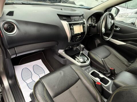 Nissan Navara 2.3 dCi N-Guard Pickup Double Cab 4dr Diesel Auto 4WD Euro 6 (190 ps) 29