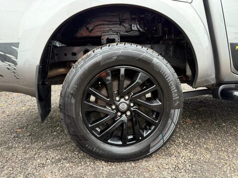 Nissan Navara 2.3 dCi N-Guard Pickup Double Cab 4dr Diesel Auto 4WD Euro 6 (190 ps) 25