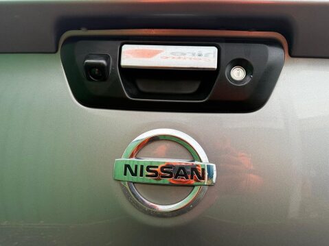 Nissan Navara 2.3 dCi N-Guard Pickup Double Cab 4dr Diesel Auto 4WD Euro 6 (190 ps) 78