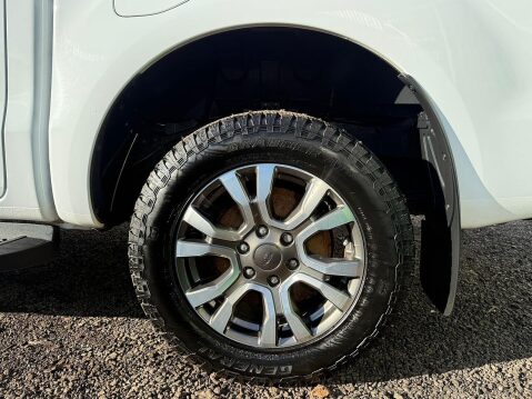 Ford Ranger 3.2 TDCi Wildtrak Pickup Double Cab 4dr Diesel Auto 4WD Euro 5 (200 ps) 28