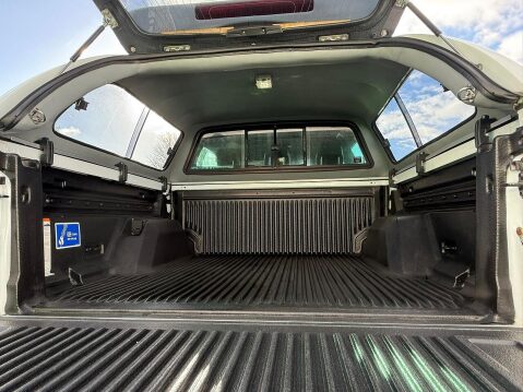 Ford Ranger 3.2 TDCi Wildtrak Pickup Double Cab 4dr Diesel Auto 4WD Euro 5 (200 ps) 46