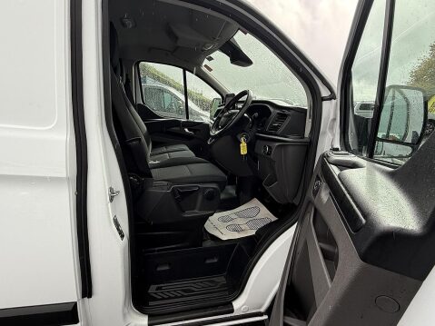 Ford Transit Custom AUTO TREND ECO L1 H1 2.0 5dr Panel Van Automatic Diesel 16