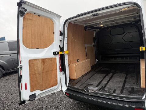Ford Transit Custom AUTO TREND ECO L1 H1 2.0 5dr Panel Van Automatic Diesel 41