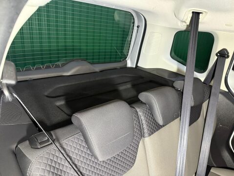 Ford Tourneo Courier 1.5 TDCi Zetec MPV 5dr Diesel Manual Euro 6 (100 ps) 23