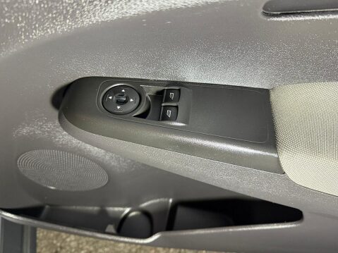 Ford Tourneo Courier 1.5 TDCi Zetec MPV 5dr Diesel Manual Euro 6 (100 ps) 31