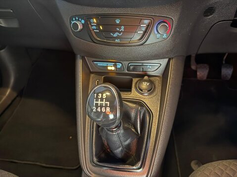 Ford Tourneo Courier 1.5 TDCi Zetec MPV 5dr Diesel Manual Euro 6 (100 ps) 15