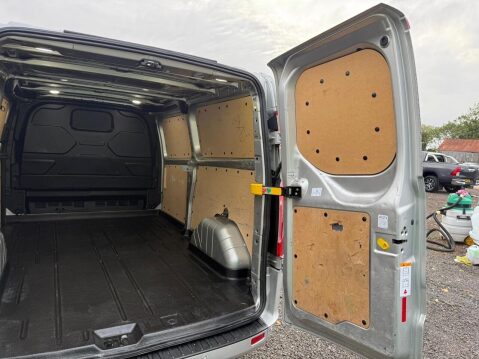 Ford Transit Custom 2.0 300 EcoBlue Limited Panel Van 5dr Diesel Manual L2 H1 Euro 6 (s/s) (130 52
