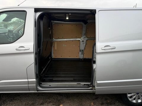 Ford Transit Custom 2.0 300 EcoBlue Limited Panel Van 5dr Diesel Manual L2 H1 Euro 6 (s/s) (130 67