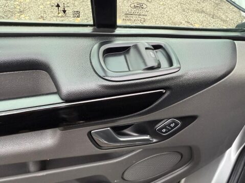 Ford Transit Custom 2.0 300 EcoBlue Limited Panel Van 5dr Diesel Manual L2 H1 Euro 6 (s/s) (130 56