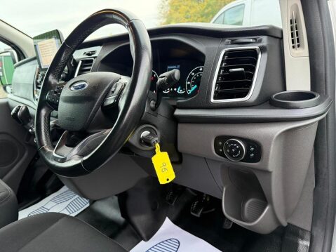 Ford Transit Custom 2.0 300 EcoBlue Limited Panel Van 5dr Diesel Manual L2 H1 Euro 6 (s/s) (130 39
