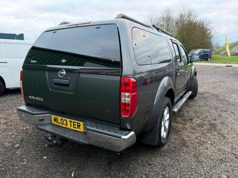 Nissan Navara 2.5 dCi Tekna Pickup Double Cab 4dr Diesel Auto 4WD Euro 4 (190 ps) 18