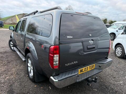Nissan Navara 2.5 dCi Tekna Pickup Double Cab 4dr Diesel Auto 4WD Euro 4 (190 ps) 12