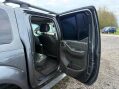 Nissan Navara 2.5 dCi Tekna Pickup Double Cab 4dr Diesel Auto 4WD Euro 4 (190 ps) 49