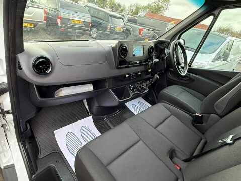 Mercedes-Benz Sprinter 2.0 317 CDI Progressive Panel Van 5dr Diesel Manual RWD L2 H2 Euro 6 (s/s) 25