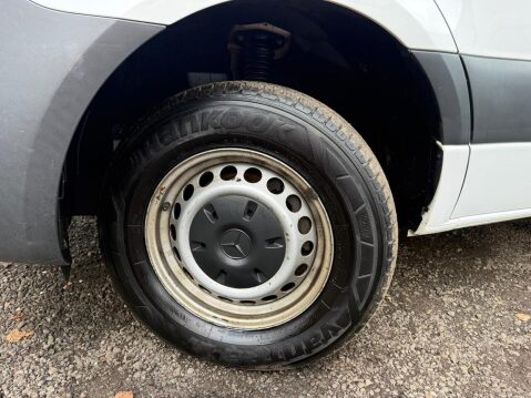 Mercedes-Benz Sprinter 2.0 317 CDI Progressive Panel Van 5dr Diesel Manual RWD L2 H2 Euro 6 (s/s) 23