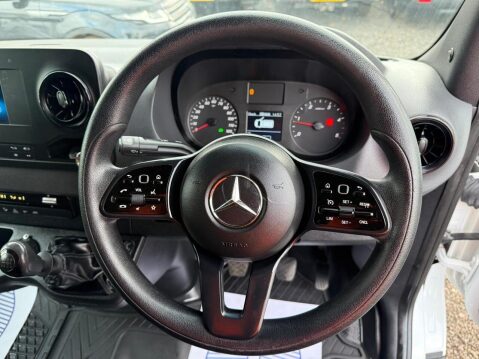 Mercedes-Benz Sprinter 2.0 317 CDI Progressive Panel Van 5dr Diesel Manual RWD L2 H2 Euro 6 (s/s) 38