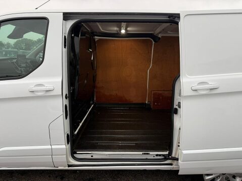 Ford Transit Custom 2.0 300 EcoBlue Limited Panel Van 5dr Diesel Manual L1 H1 Euro 6 (s/s) (130 28