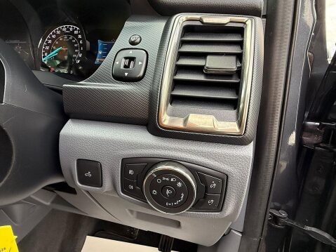 Ford Ranger 3.2 TDCi Wildtrak Pickup Double Cab 4dr Diesel Auto 4WD Euro 5 (200 ps) 21