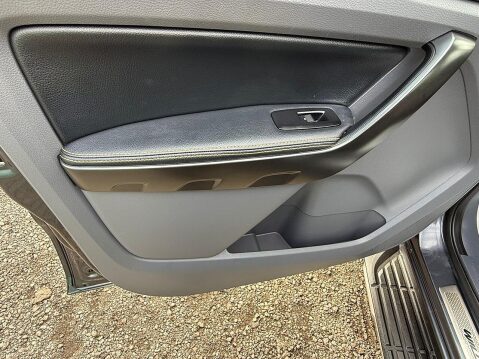 Ford Ranger 3.2 TDCi Wildtrak Pickup Double Cab 4dr Diesel Auto 4WD Euro 5 (200 ps) 57