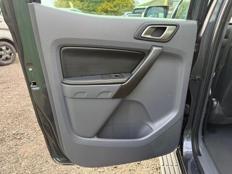 Ford Ranger 3.2 TDCi Wildtrak Pickup Double Cab 4dr Diesel Auto 4WD Euro 5 (200 ps) 49