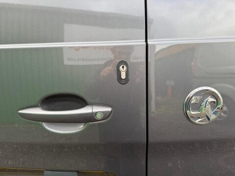 Vauxhall Vivaro 2.0 Turbo D 3100 Sportive Panel Van 5dr Diesel Manual L2 H1 Euro 6 (s/s) (1 55