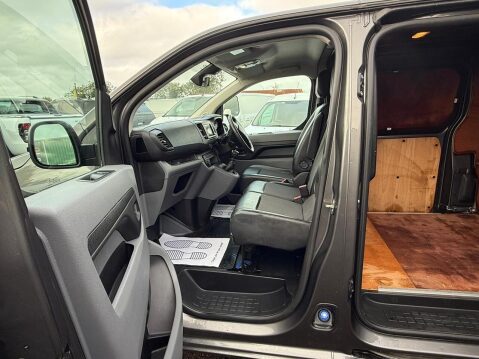 Vauxhall Vivaro 2.0 Turbo D 3100 Sportive Panel Van 5dr Diesel Manual L2 H1 Euro 6 (s/s) (1 29