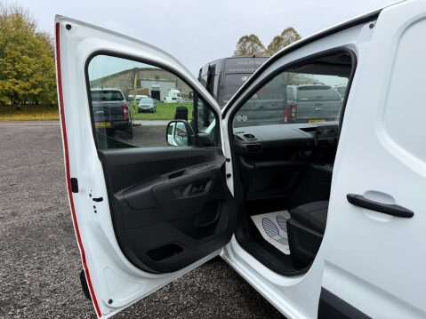 Vauxhall Combo 1.5 Turbo D 2300 Sportive Panel Van 4dr Diesel Manual L2 H1 Euro 6 (s/s) (1 41