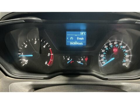 Ford Transit Custom 2.0 TDCi 290 Limited Panel Van 5dr Diesel Manual L2 H2 (157 g/km, 128 bhp) 25