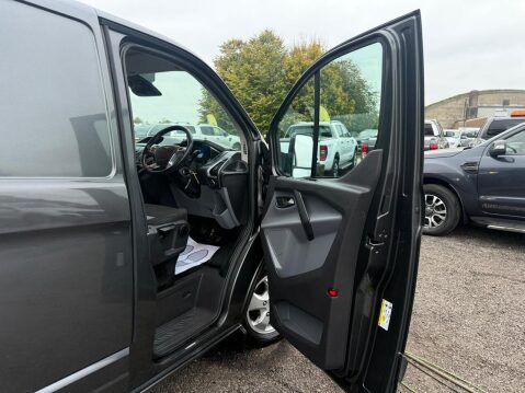Ford Transit Custom 2.0 TDCi 290 Limited Panel Van 5dr Diesel Manual L2 H2 (157 g/km, 128 bhp) 39