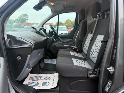 Ford Transit Custom 2.0 TDCi 290 Limited Panel Van 5dr Diesel Manual L2 H2 (157 g/km, 128 bhp) 30